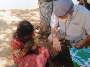 A través de Padre Manuel Garrido, siempre cercanos a los más pobres e indefensos