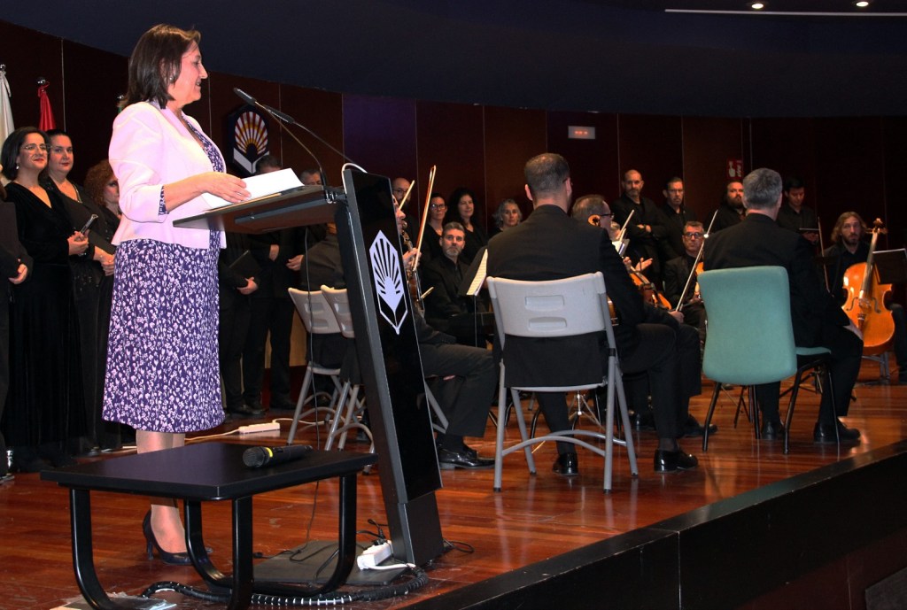 Dª Carmen Arias. Presidenta del Colegio Oficial de Médicos